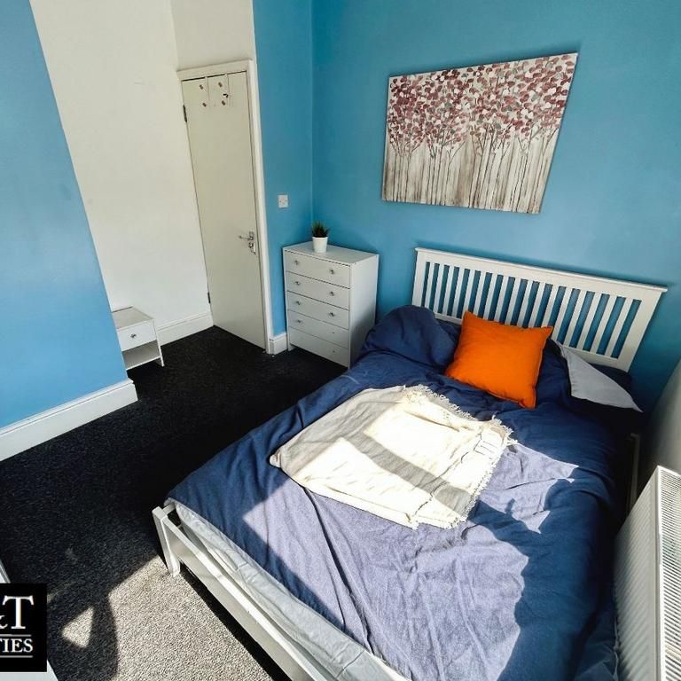 House share to rent - Photo 1