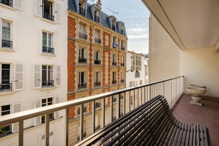 A LOUER PARIS 16EME 2 PIECES AVEC BALCON - Photo 5