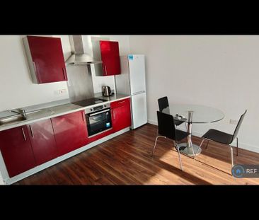 2 bedroom flat to rent - Photo 5