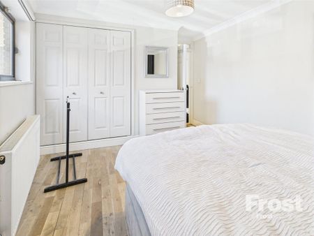 2 bedroom apartment to rent - Photo 4