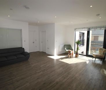 Oak End Way, Gerrards Cross - Photo 5