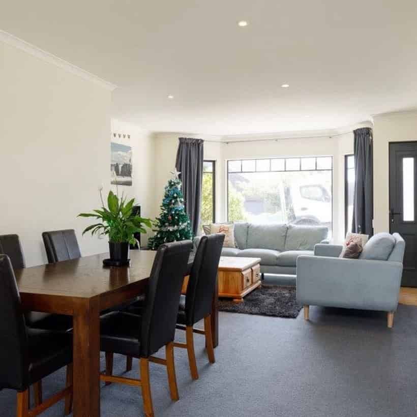 Modern 3-Bedroom Sunny Townhouse in Karori - Photo 1