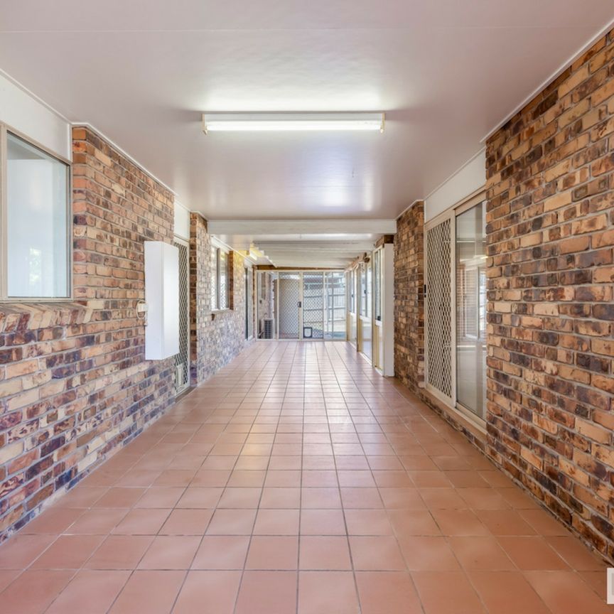 ELEGANT LOW-MAINTENANCE GRANNY FLAT IN A SOUGHT-AFTER AVOCA LOCATION - Photo 1