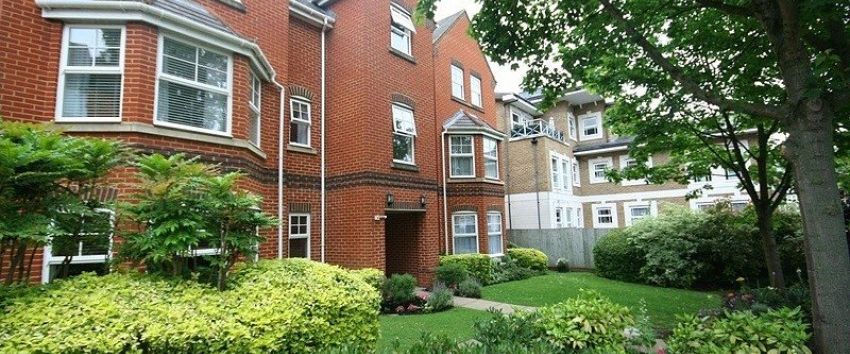 Nightingale Walk, Windsor, Berks,SL4 - Photo 1