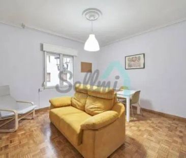 Piso en alquiler en Centro - Photo 1