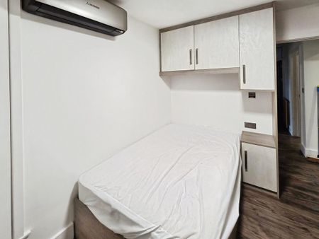 2 bedroom maisonette to rent - Photo 4