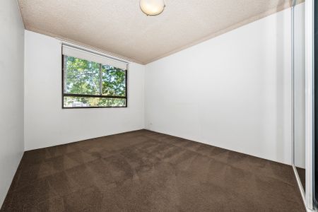 Spacious Two Bedroom Apartment with Parking in Ideal Location - Photo 5