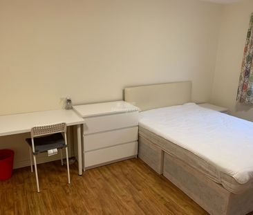 Room in a Shared House, Blackthorn Close, CV4 - Photo 2