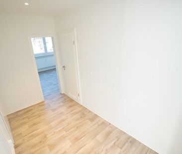 Erstbezug nach Sanierung - EBK, Balkon und Hausgarten - Photo 6