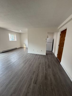 For Lease - 555 Oxford Street Unit# 207, Oshawa, Ontario - Photo 1