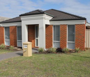 Modern Home in the Heart of Baldivis - Photo 6