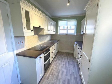 2 bedroom apartment to rent - Photo 4