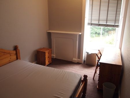 3 Bed Flat, Marchmont Crescent, EH9 - Photo 3