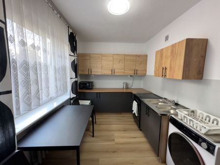 Dom z 5 sypialniami, oś. Chopina - Фото 4