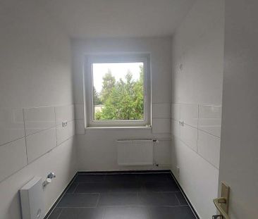 Familienwohnung mit Balkon in ruhiger Lage zu vermieten! - Photo 4