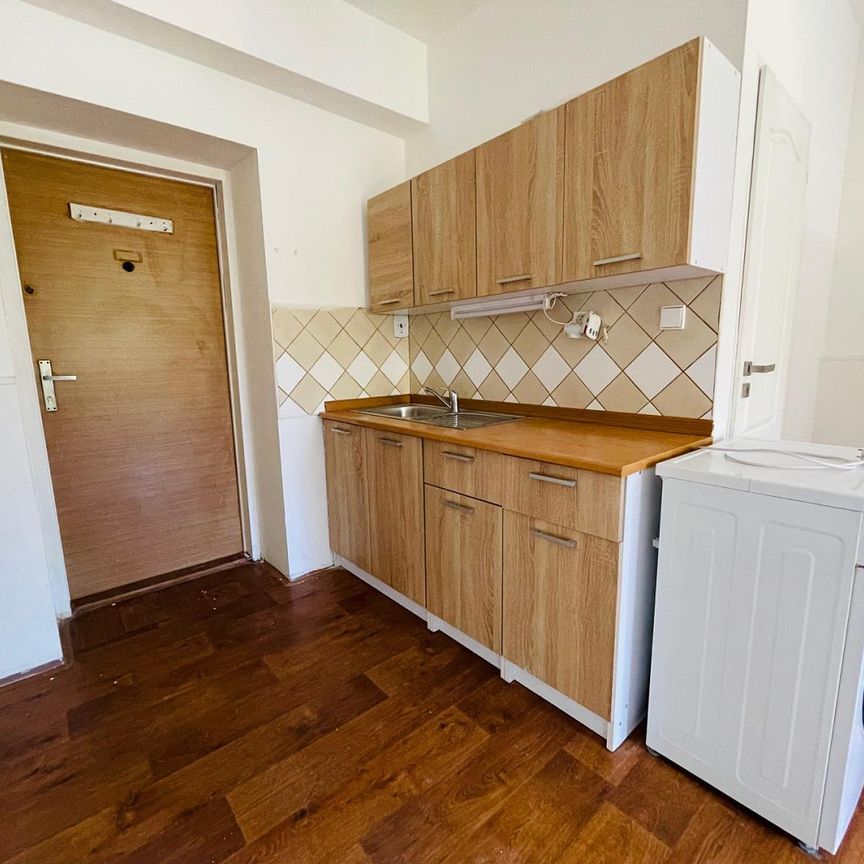 Pronájem bytu 1+kk 30 m² - Photo 1