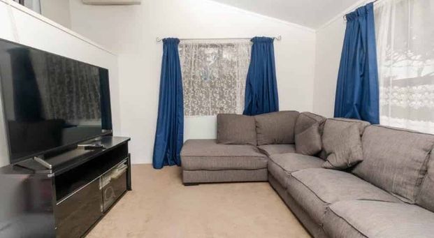 2 bedroom in Bayview - Photo 1