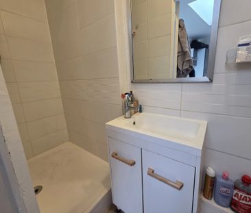Location Appartement 1 pièce 18m² ROUBAIX 59100 - Photo 4