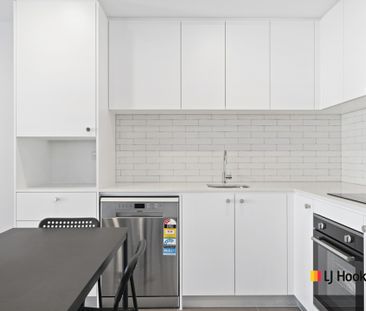 1 bedroom apartment with big study and great view - Photo 4