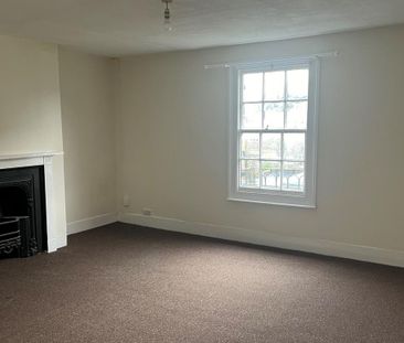 2 bedroom maisonette to rent - Photo 6