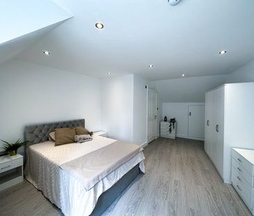 Room in a Shared House, Baskerville Gardens, NW10 - Photo 1