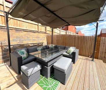 3 bedroom semi-detached house to rent - Photo 5