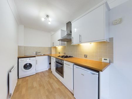 2 bedroom flat to rent - Photo 4
