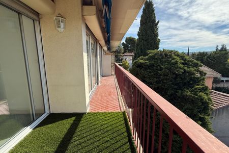 A 15 min à pied du centre-ville, appartement 91m² dernier étage - Photo 2