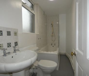 1 bedroom property to rent - Photo 3