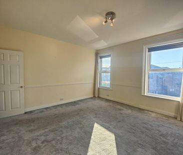 4 bedroom terraced house to rent - Photo 6