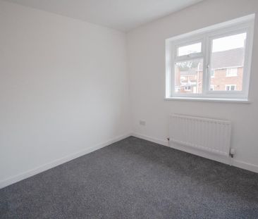 2 bedroom semi-detached house to rent - Photo 3