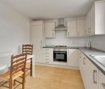 3 bedroom apartment to rent - Photo 4