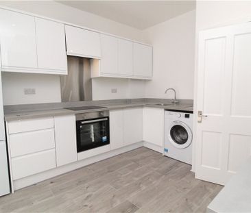 Leavesden Road, Watford, Hertfordshire, WD24 5EG - Photo 3