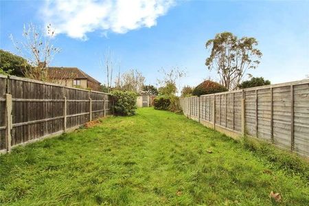 Rush Green Road, Romford, Essex, RM7 - Photo 3