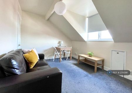 Studio to rent - Photo 3