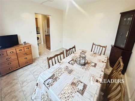 3 bedroom house to rent Algar Road, Stoke-on-Trent, Staffordshire, ST4 - Photo 3