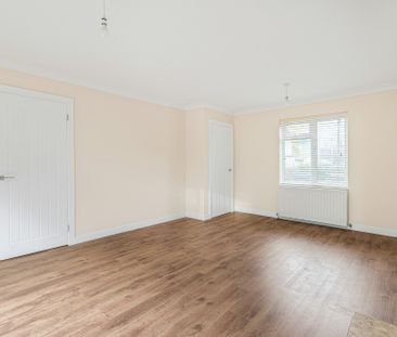 Great Break, Welwyn Garden City, Hertfordshire, AL7 3EZ - Photo 2