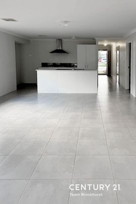 Modern Living - Photo 1
