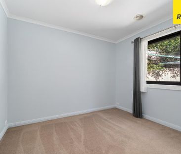 Spacious Single-Level Living in a Prime Location - Photo 4