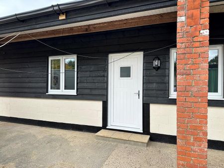 1 bedroom barn conversion to rent - Photo 4