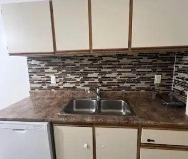 Cumberland Park Apartments — 208 - Photo 2
