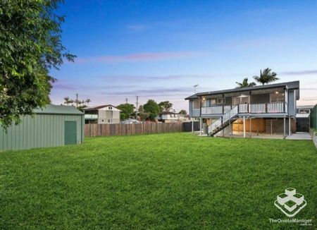 Timber Floored Three Bedroom House In Quiet Street - Photo 4