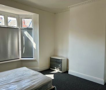 Room in a Shared House, Chestnut Road, B13 - Photo 5