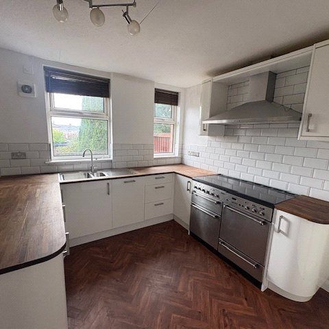 2 bedroom house to rent Melrose Avenue, Leigh, WN7 - Photo 1
