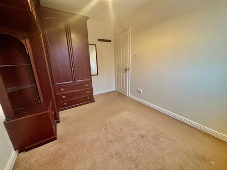 3 bedroom House To Let - Photo 5