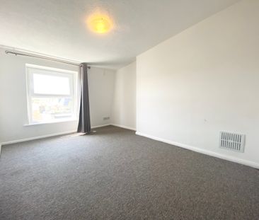 1 bedroom flat to rent Crescent Road - Photo 3