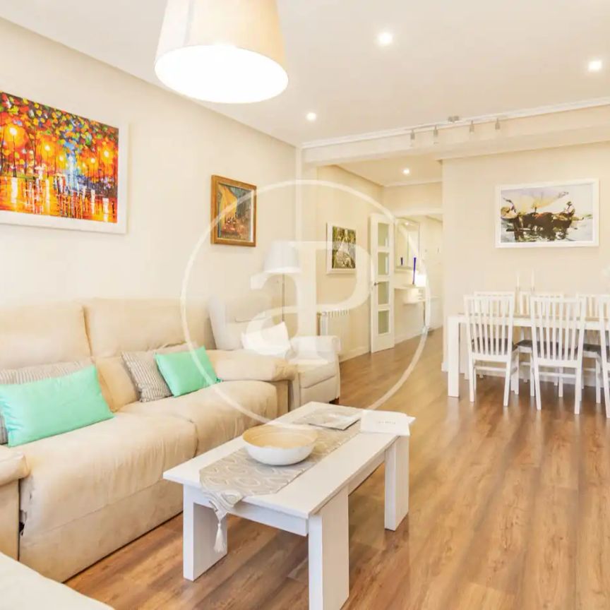 Piso de alquiler en C. de Clara del Rey, Prosperidad - Photo 1