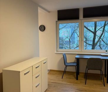 Mieszkanie do wynajęcia 1 pokoje Aleja Krakowska, Warszawa 27 m² - Фото 3