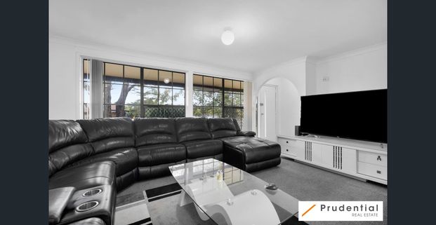 Three Bedroom Family Home - Photo 1