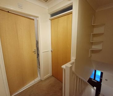 2 bedroom terraced house to rent - Photo 4